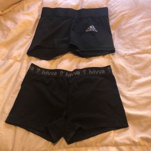 2 pairs of black spandex